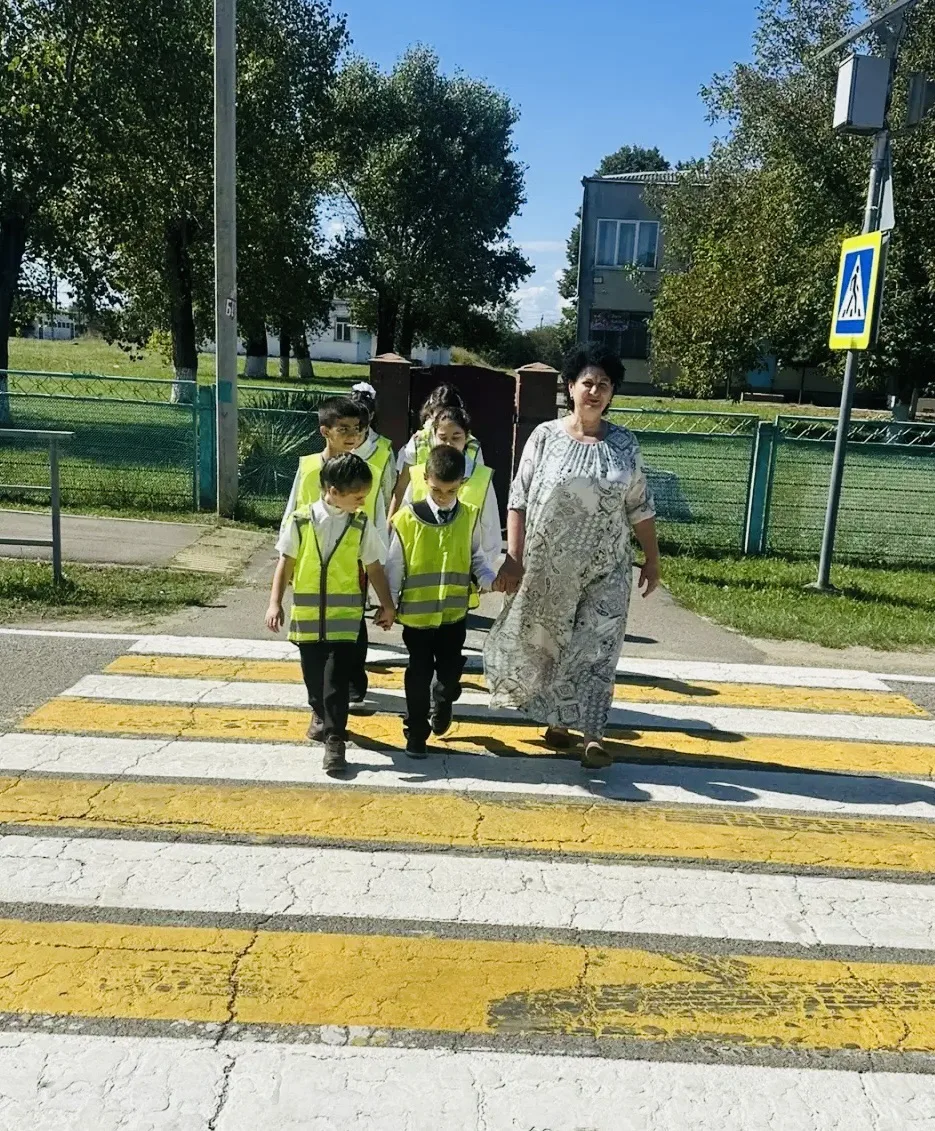🚗 «Сегодня мы стали настоящими знатоками дорог!» — так могли бы сказать наши ученики н...