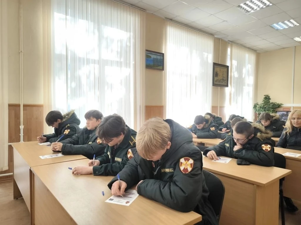 Кадеты в Академии Росгвардии: День открытых дверей, полный впечатлений!🎓  28 марта кадеты 7-3 и 8-3 