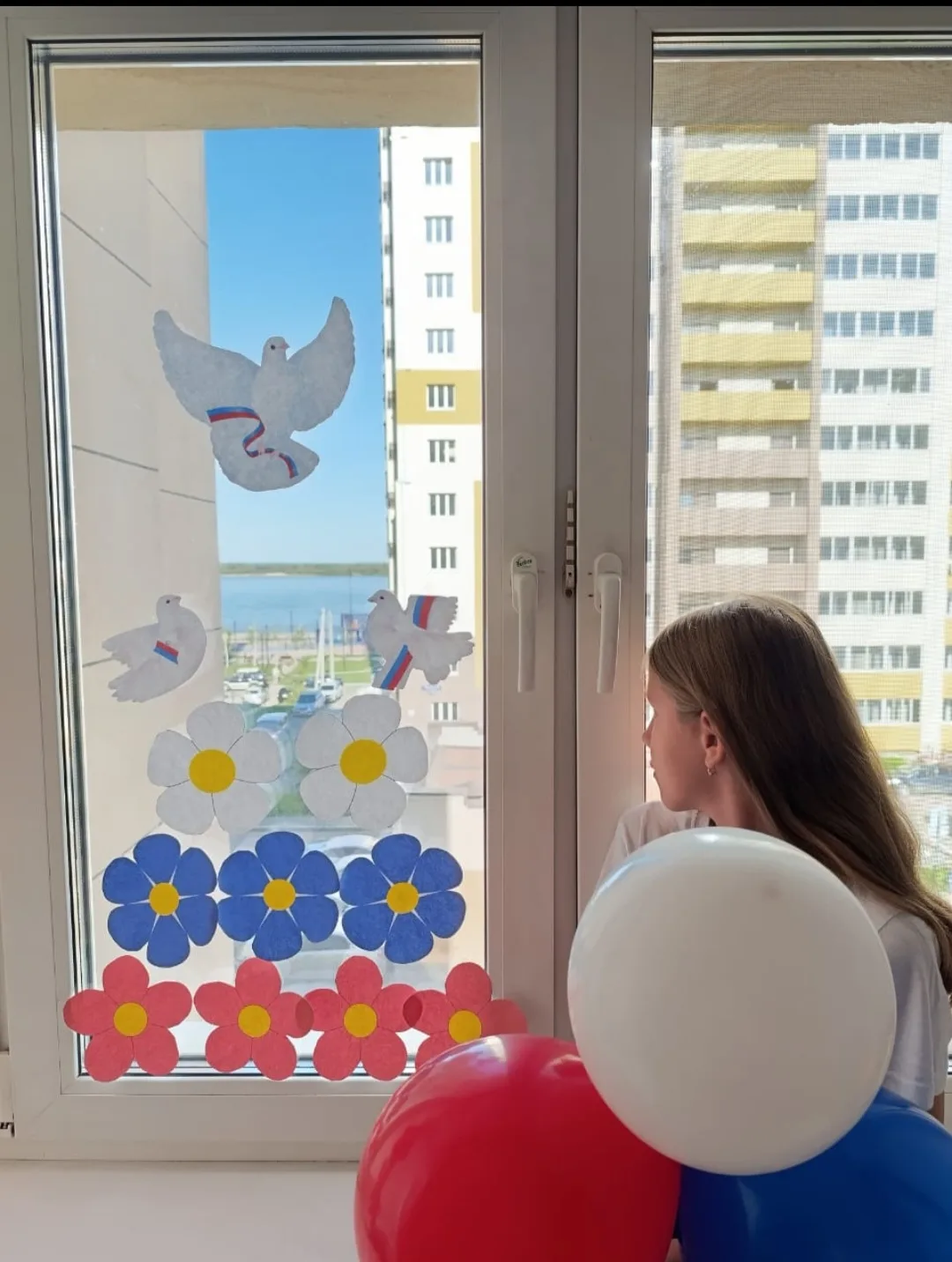 Остапенко Ирина 5 А  класс участница фото флешмоба «Я, ты, он, она – вместе целая страна» 

#ЯТыОнОн