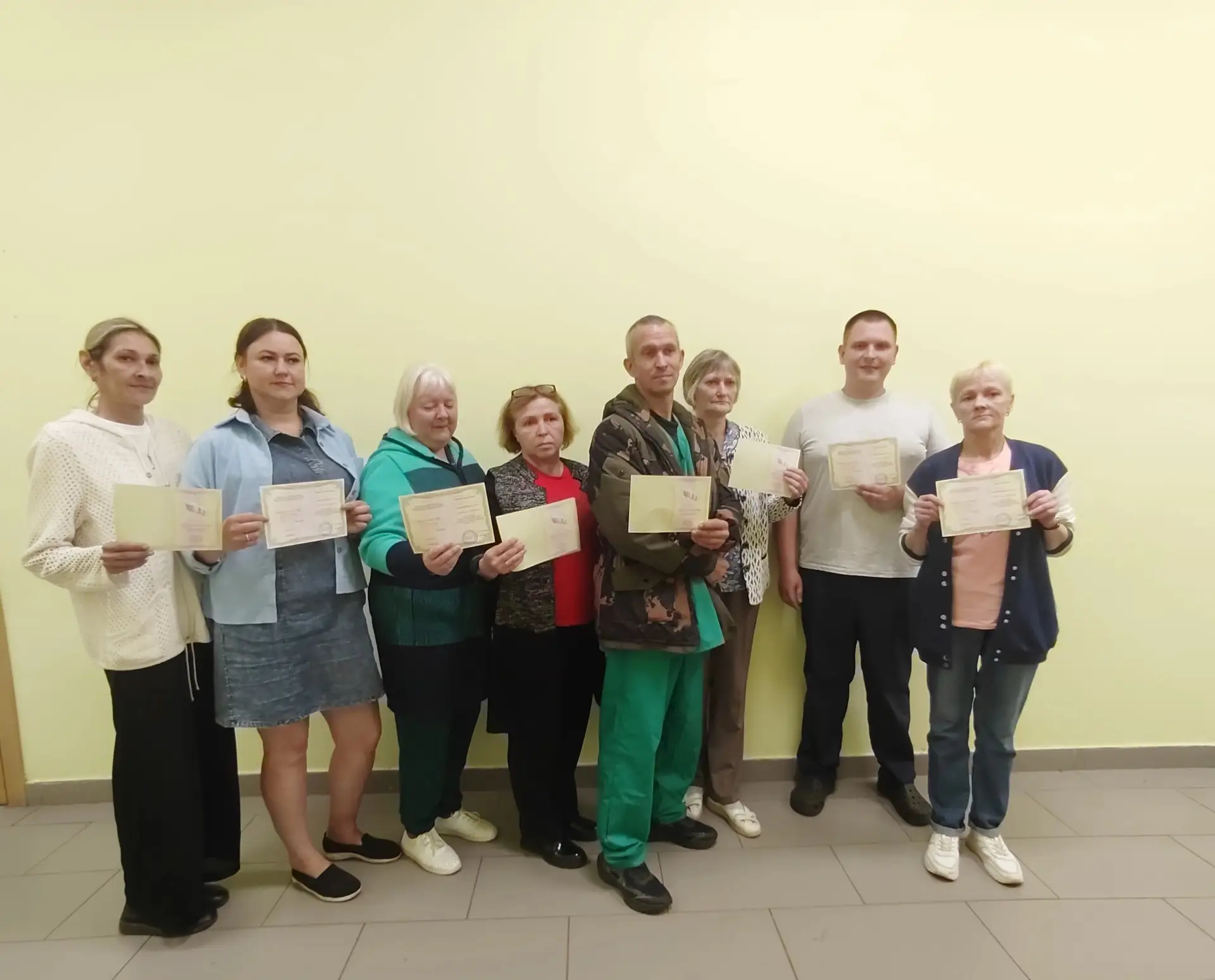 В Малой Вишере сотрудники дома социального обслуживания успешно окончили курсы повышения квалификаци