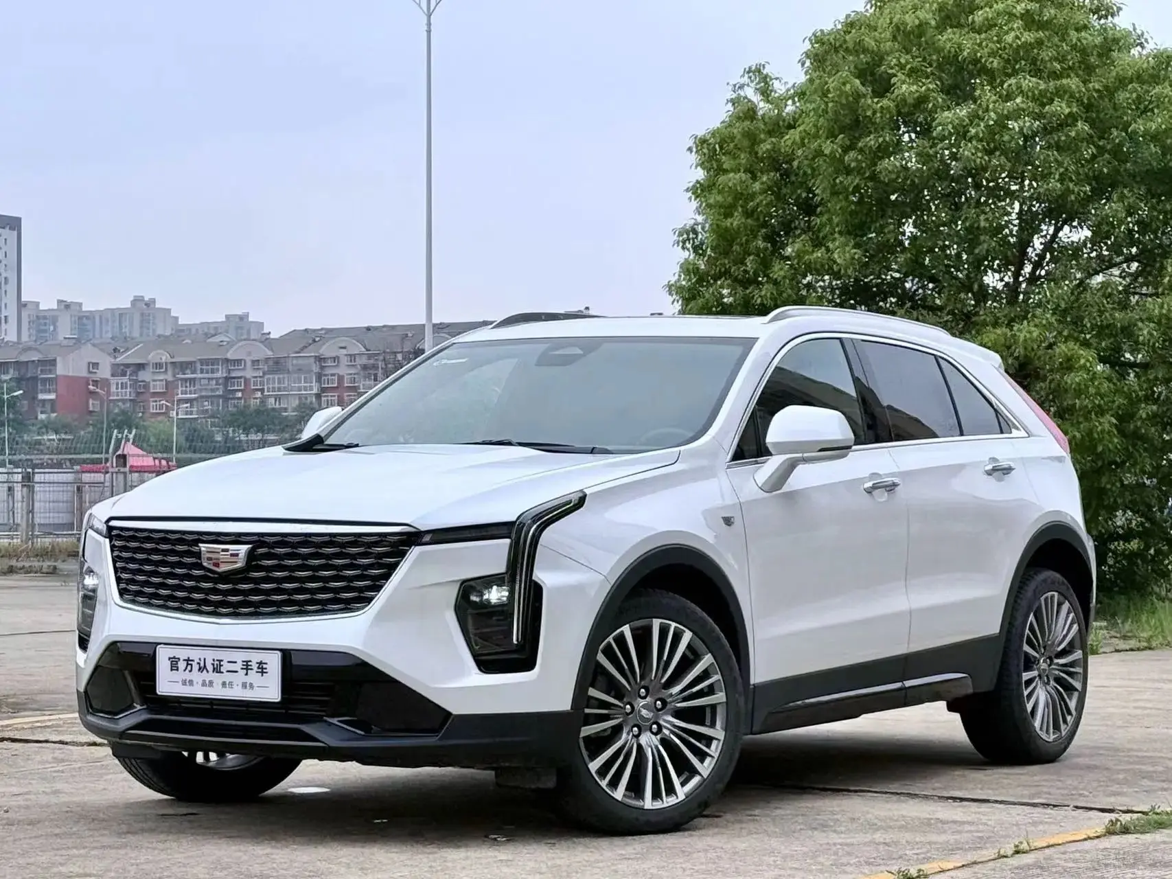 Cadillac XT4, 2025, 2.0, 237л.с, пробег: 6000