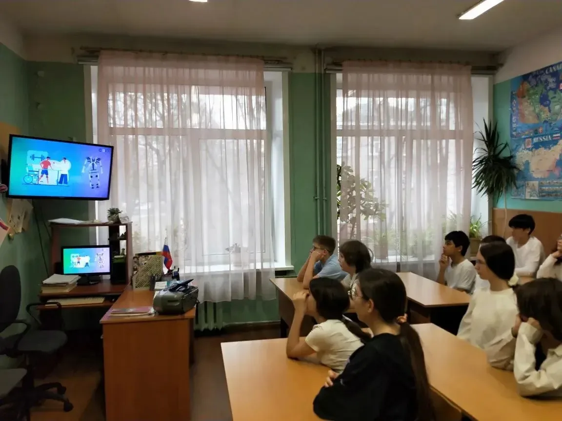 🩺 «Россия здоровая»: медицина и фармацевтика. Сегодня в рамках курса «Россия — мои горизонты» наши р