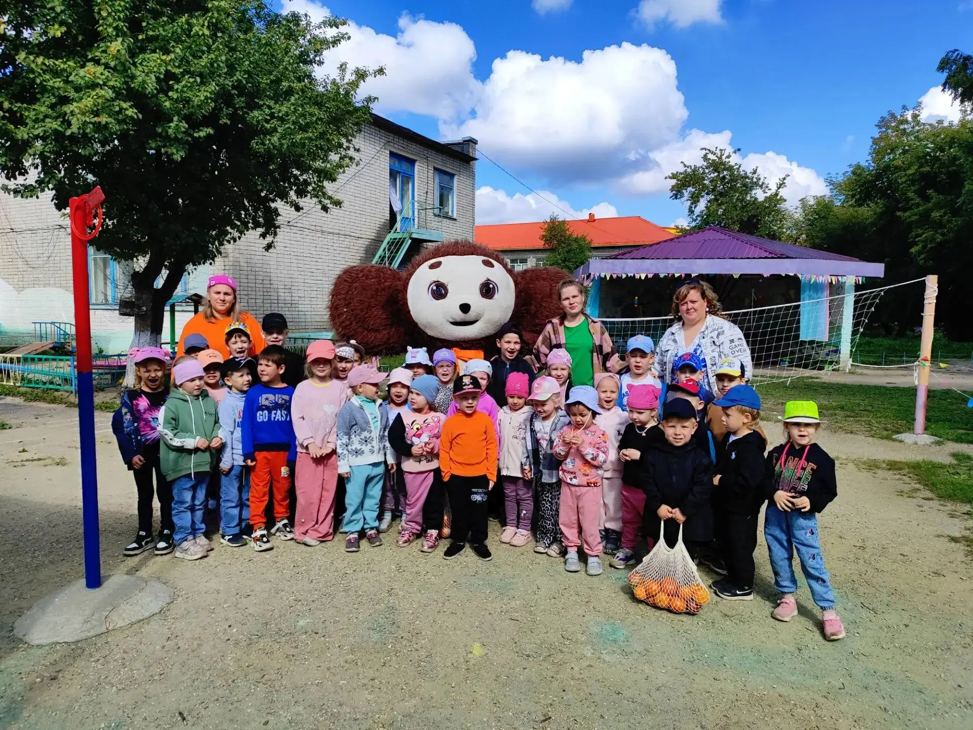 🍊 День рождения Чебурашки: праздник большой дружбы!