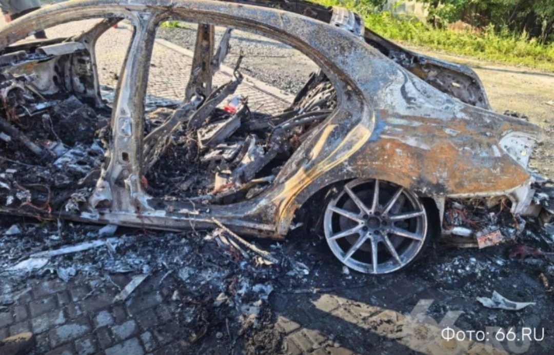 💣 Взорван автомобиль директора завода, который выпускает противотанковые дроны «Упырь»