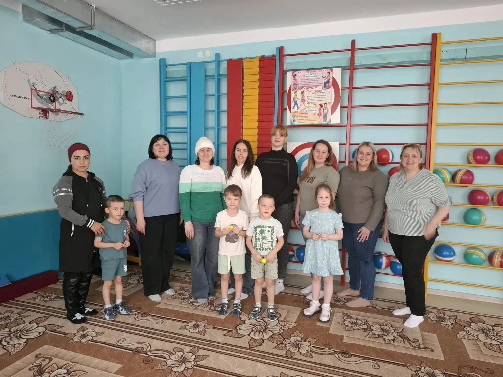 В группе «Колокольчик» состоялось познавательное мероприятие по правилам дорожного движ...