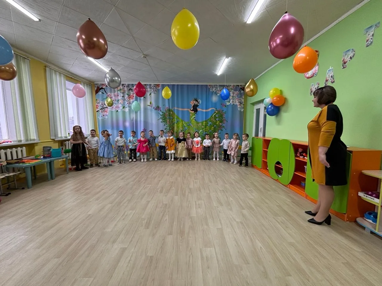 В нашем детском саду средняя группа провела замечательный утренник, посвященный праздни...