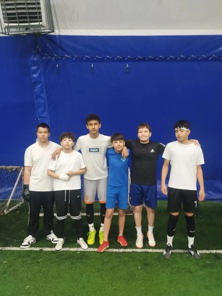 🏆 Турнир по футболу «Кожаный мяч»

Сегодня в г. о. Самара состоялся турнир по футболу «Кожаный мяч»