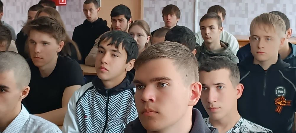 6 мая 2026 г. в КЧР ГБПОО МПК «Профессионал» состоялся коллективный просмотр военной драмы «Малыш» р