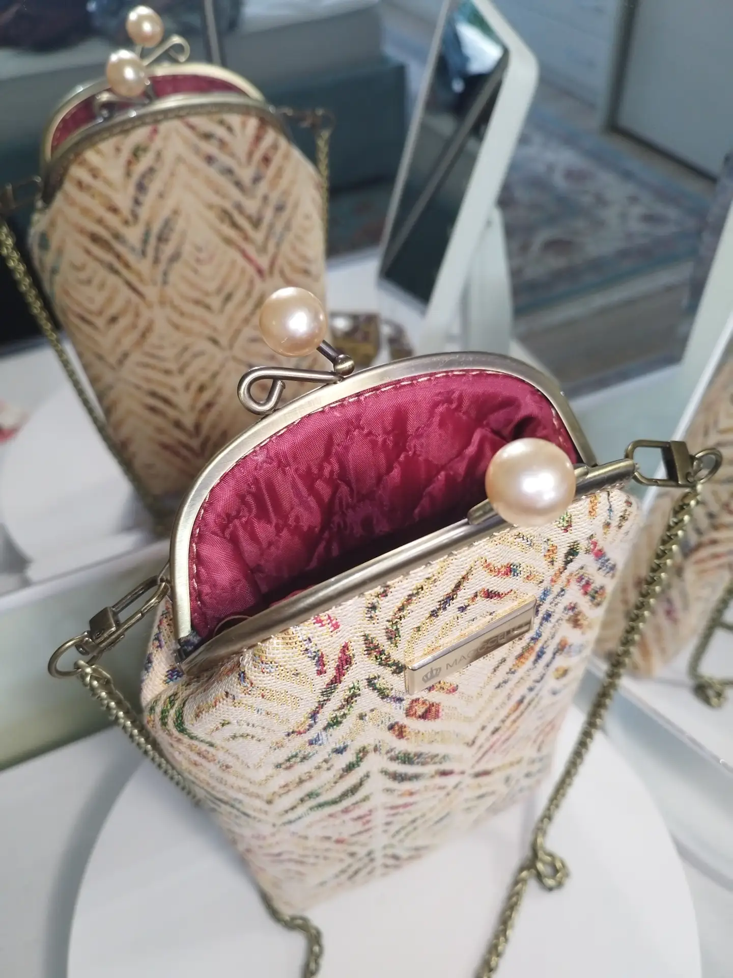 Missoni crema с застежкой Majorica - спокойствие и позитив)