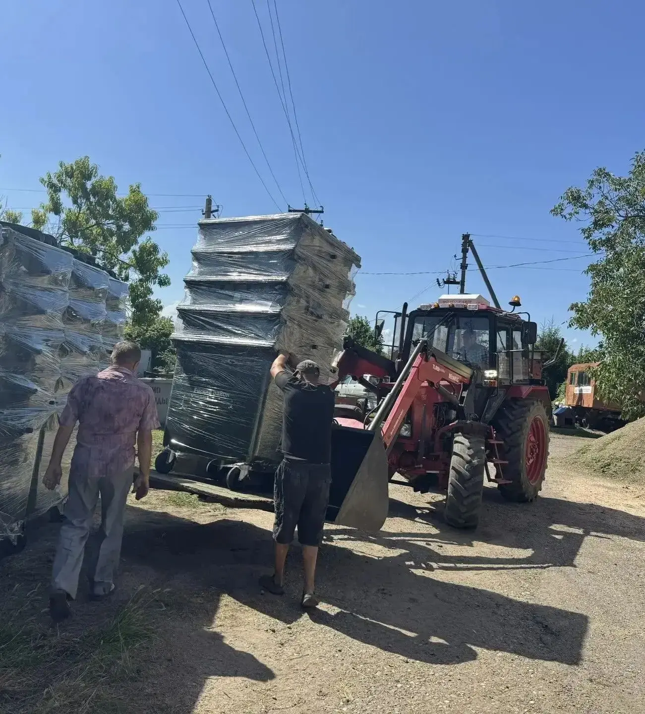 🚛 Обновление системы сбора мусора в Ясенском поселении!