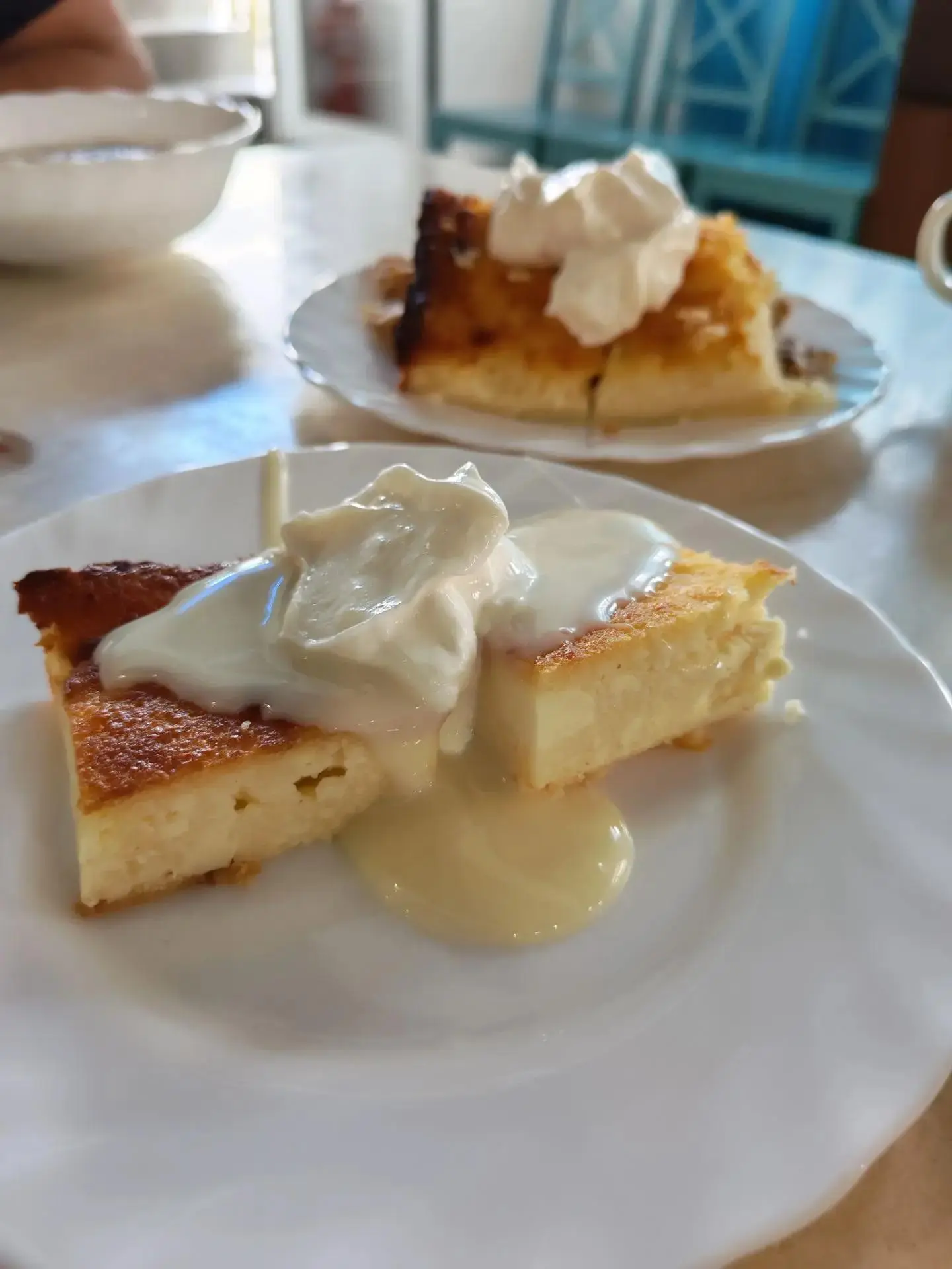 🥧 Творожная запеканка по фирменному рецепту нашего шефа — та самая, о которой гости вс...