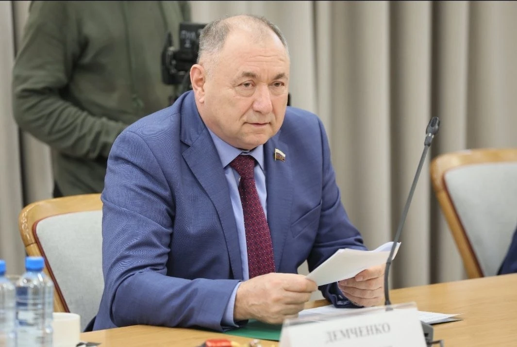 🇷🇺Депутат Госдумы Иван Демченко рассказывает о поддержке семей с детьми.

Одно из ключевых условий