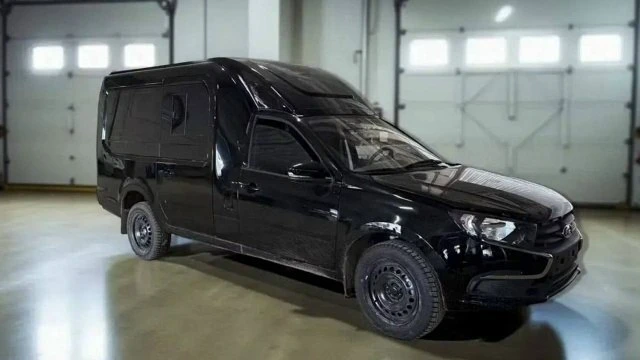 ⚰ Lada Granta отправилась в последний путь

Российский автопром представил специализированную версию