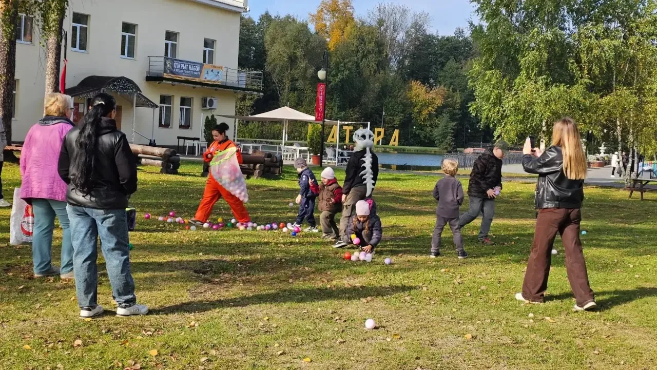 🍁 В парке им. Гагарина устроили настоящий осенний праздник для детей!