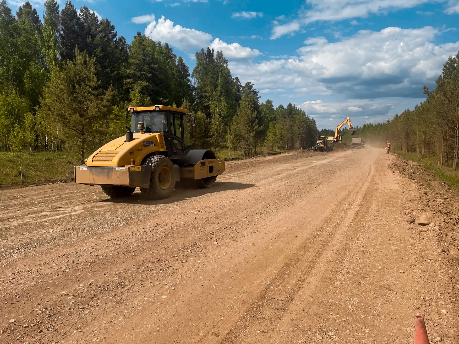 🚧 Дорожники приступили к капитальному ремонту ещё двух участков трассы по направлению в Богучаны

К