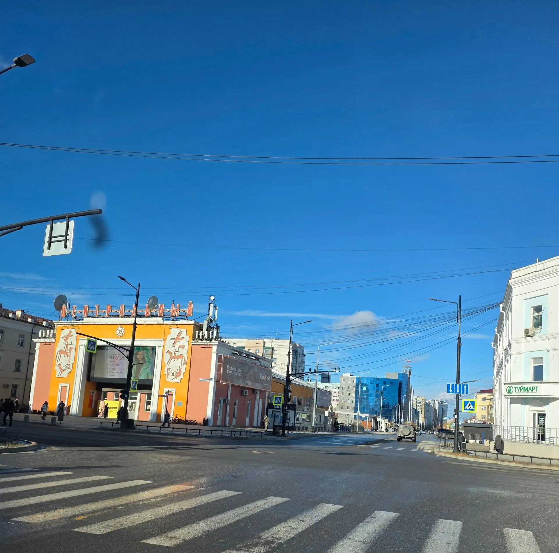 Светофоры в центре Якутска не работают.
