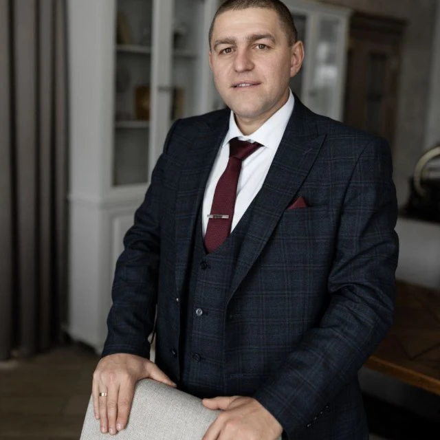 Уважаемый Максим Витальевич!