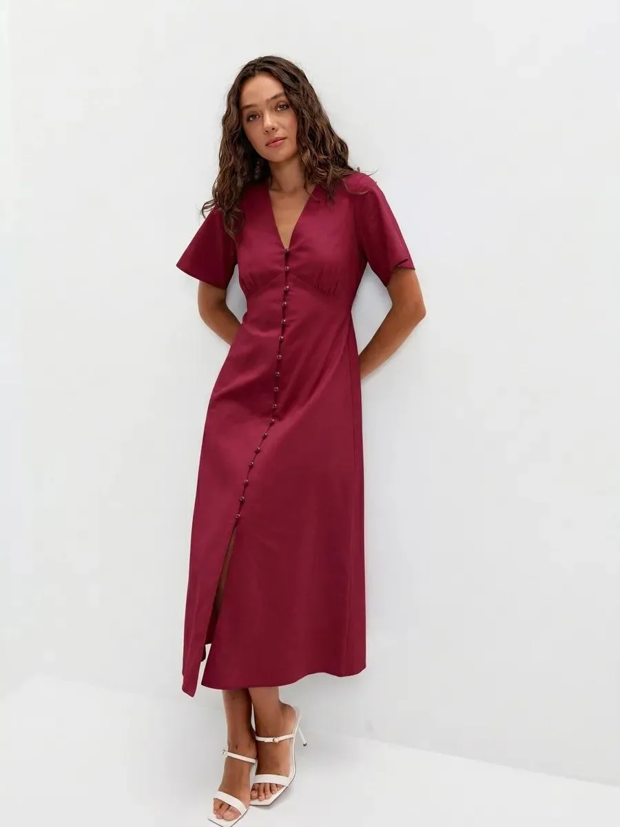 Красивое льняное платье. ❤️
 https://www.wildberries.ru/catalog/833915877/detail.aspx

✅в составе 80