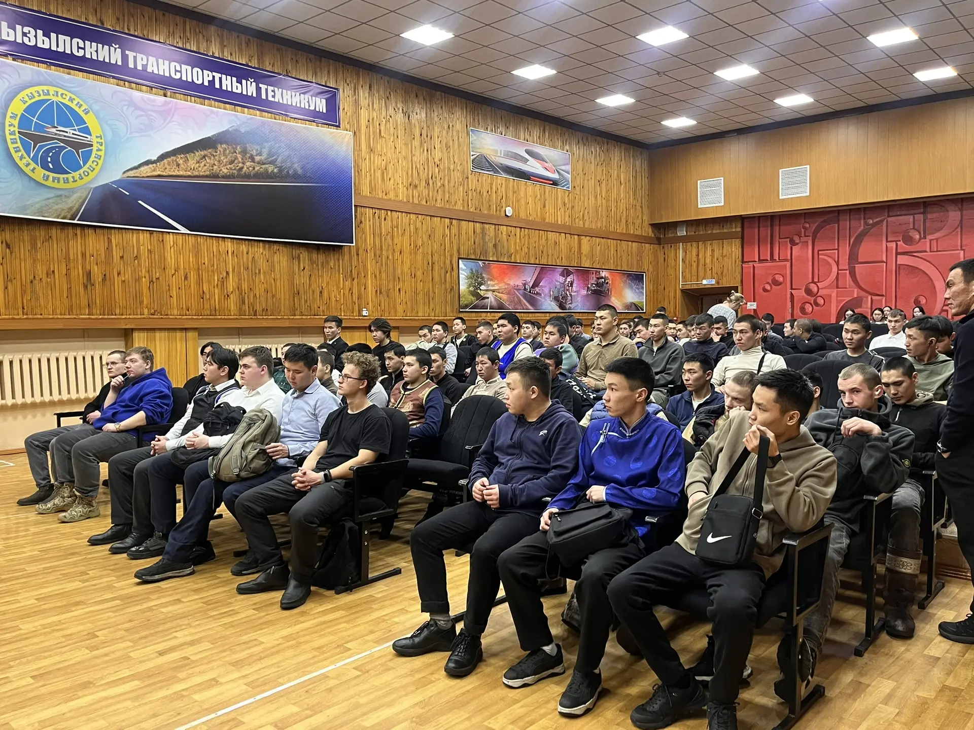 Профориентационная встреча о службе по контракту: новые горизонты для выпускников!