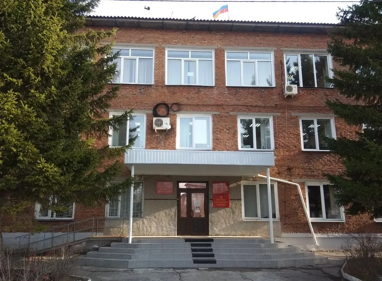 Школу могут закрыть в Боготольском округе