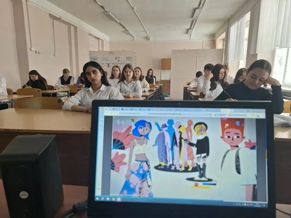 💬 Сегодняшние «Разговоры о важном»: сила в команде!  Сегодня в нашей школе прошли внеурочные занятия