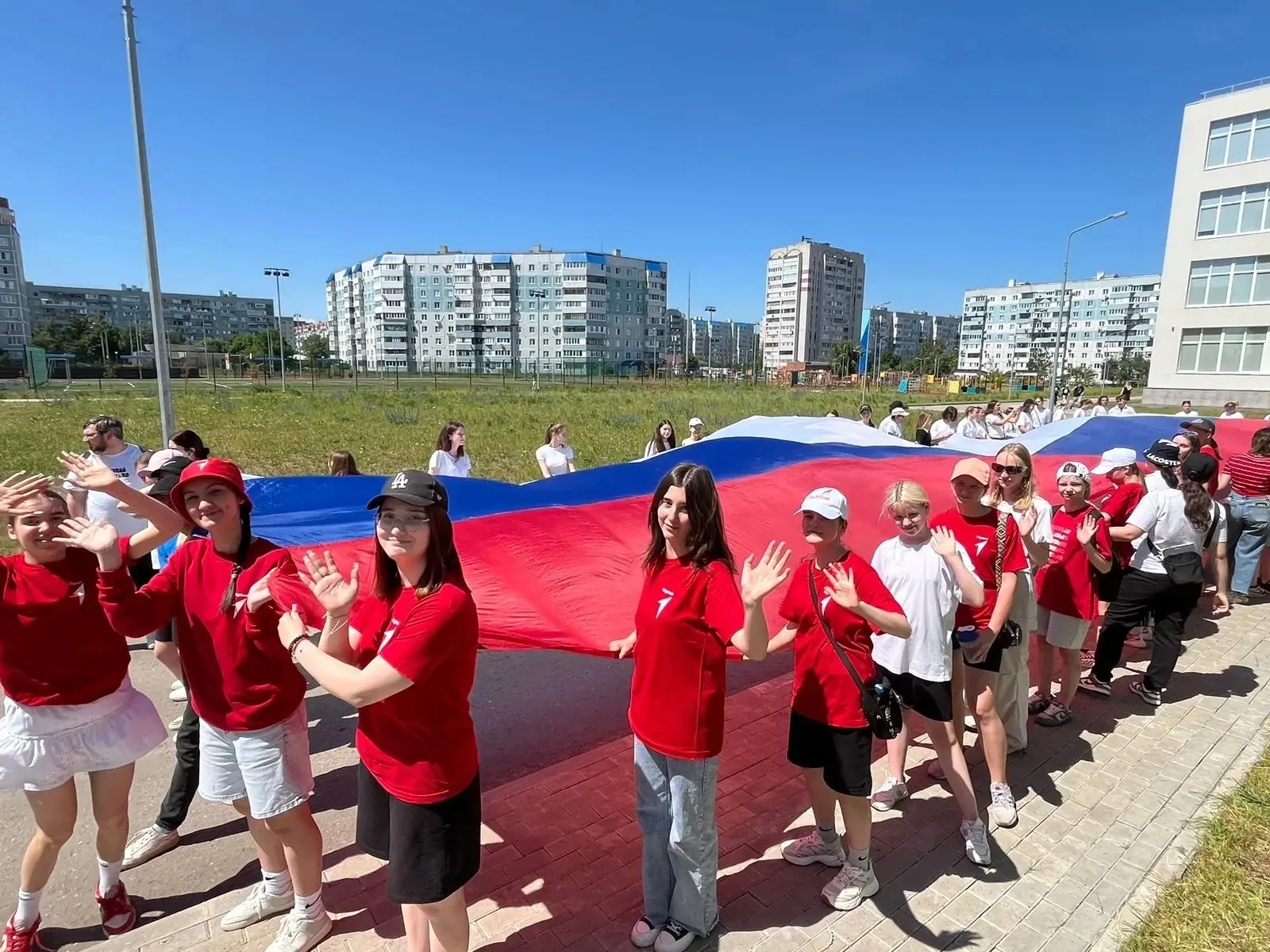 🇷🇺 Какие рекорды связаны с флагом России?
Рассказываем:

🇷🇺В 2014 году в Москве на Васильевском 