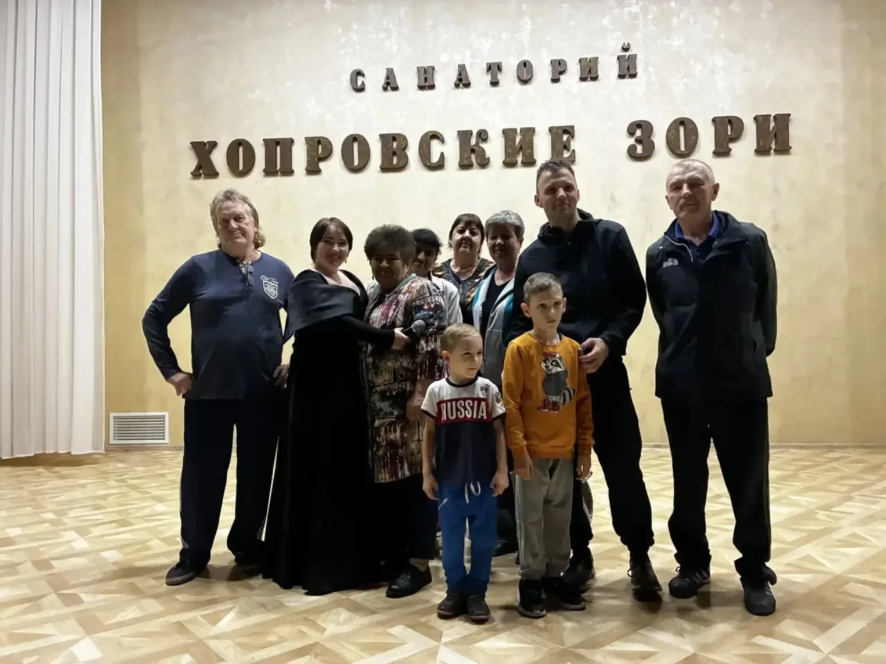 🎤 Солисты вокальной студии «Камертон» подарили незабываемый концерт отдыхающим санатор...