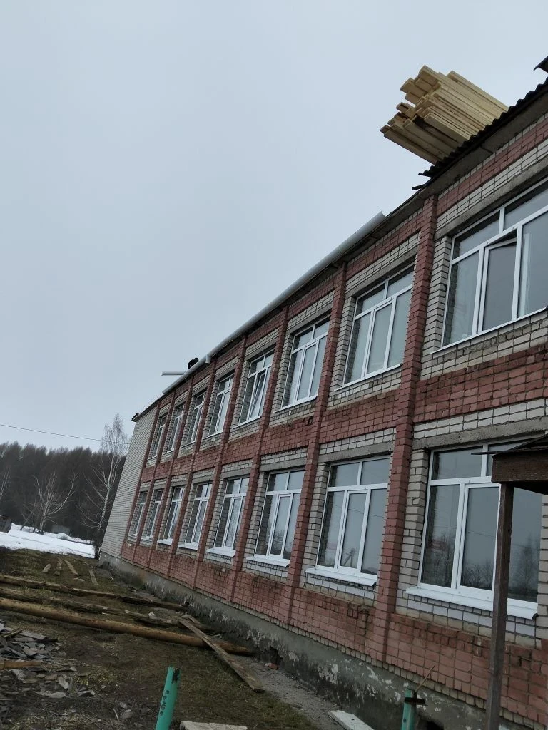 ⚒В Ляжмаринской школе ремонтные работы выполнены на 45 процентов  В Ляжмаринской школе Параньгинског