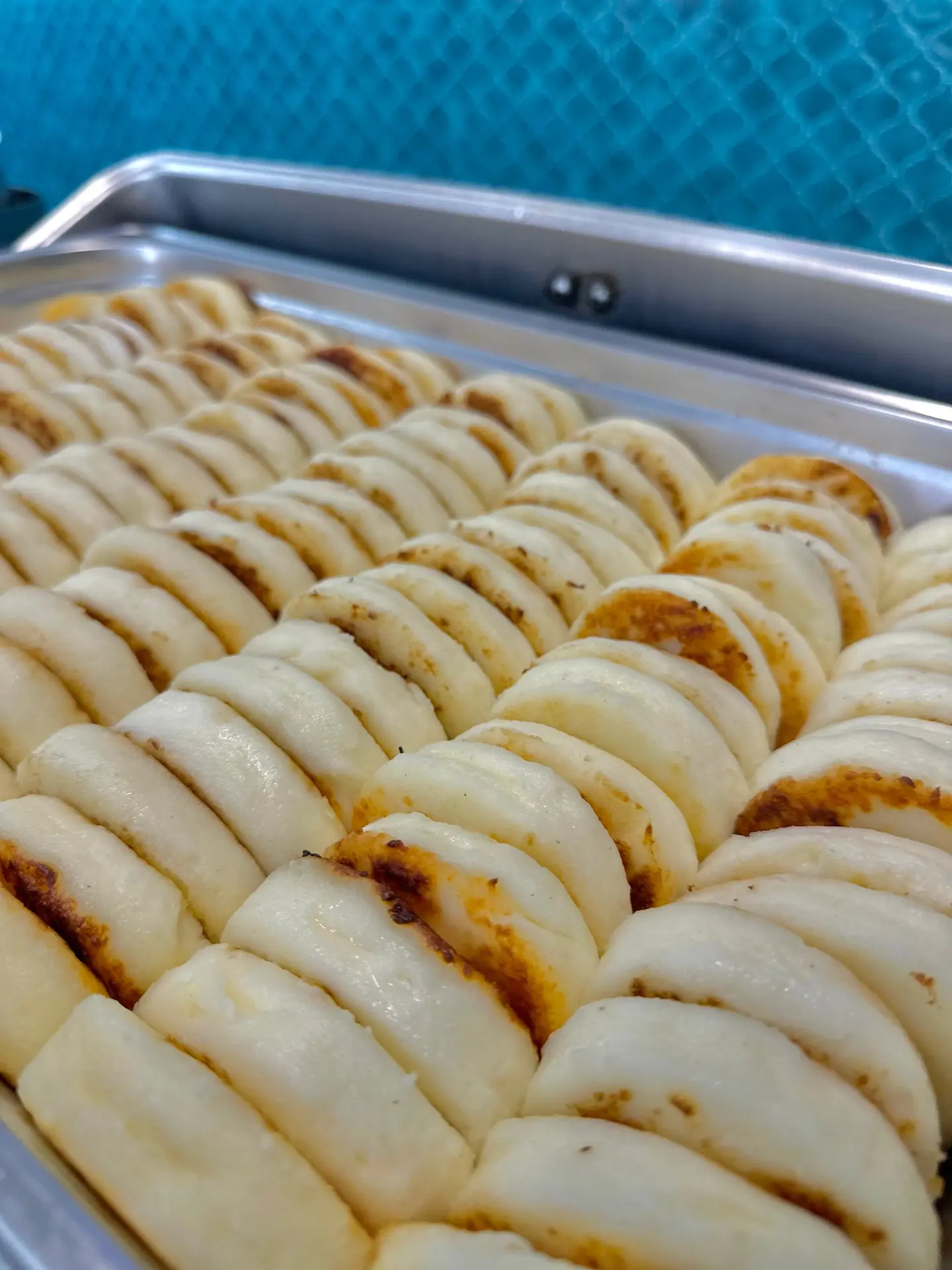 Уже совсем скоро можно будет проснуться и начать свое утро с вкусного завтрака в "Азовском"🍽  Ассорт