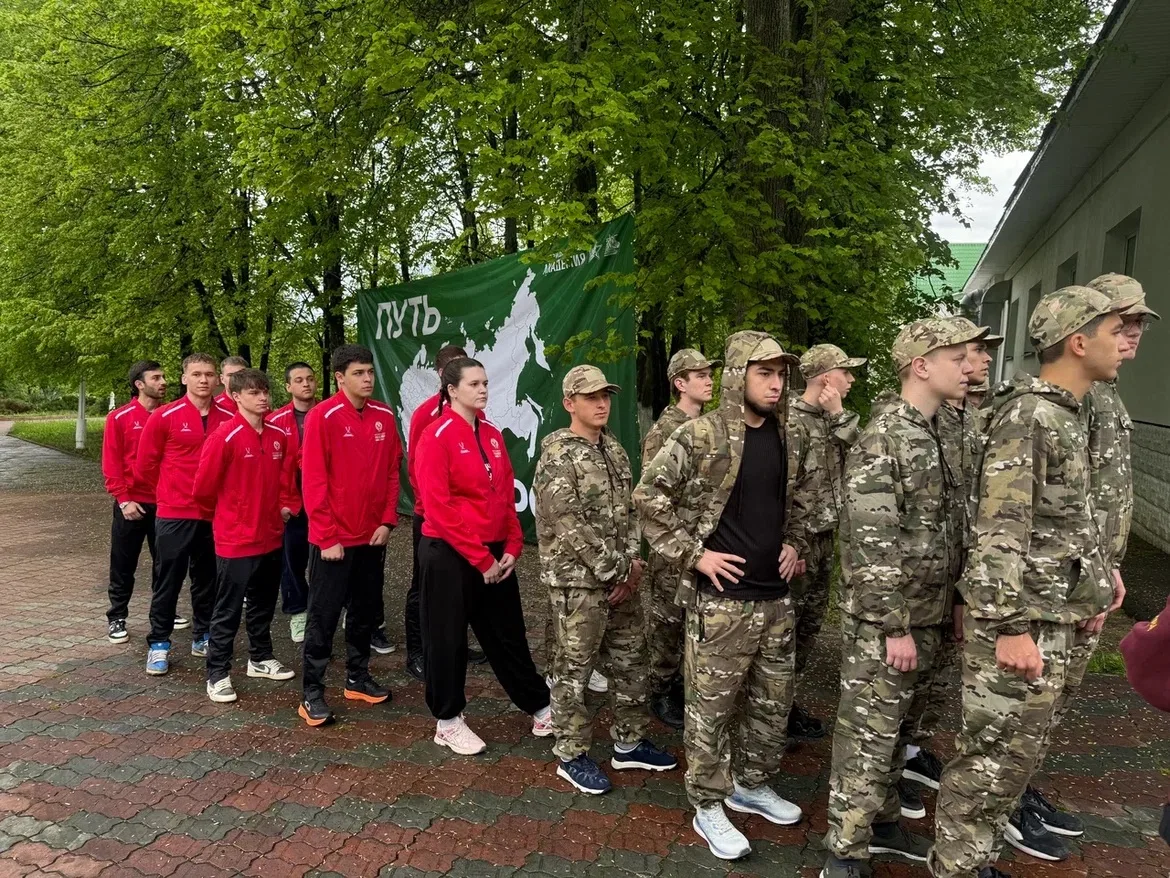 В этом году IV патриотический слёт Президентской академии «Путь героя» объединил более 180 студентов