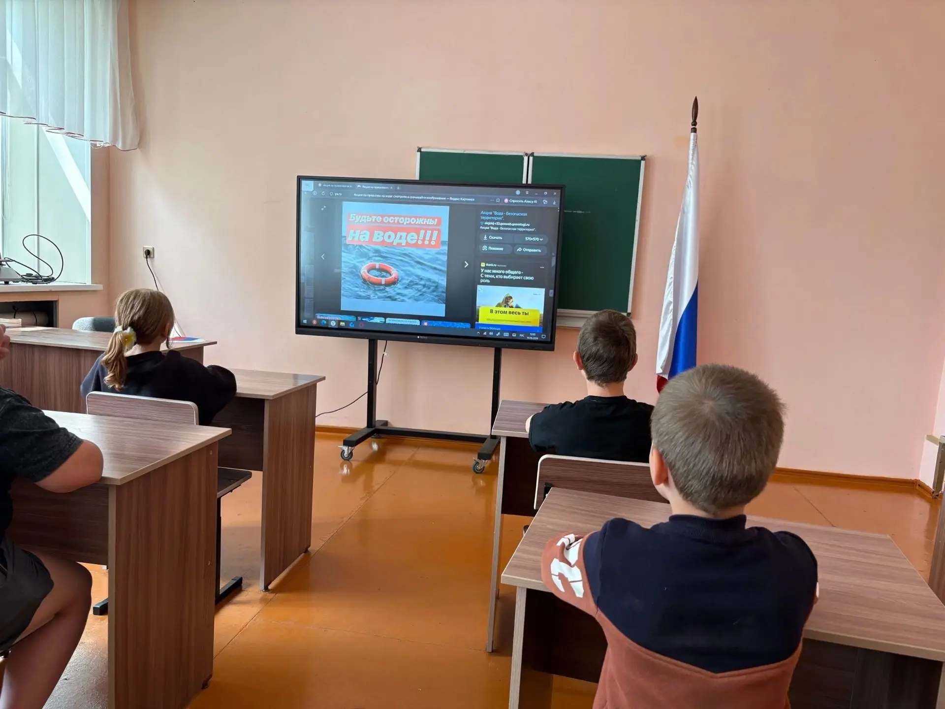 В «Городе Счастья» сегодня заплыв! 💦 Акция «Научись плавать» в деле! 
 
Уметь плавать — это база! С