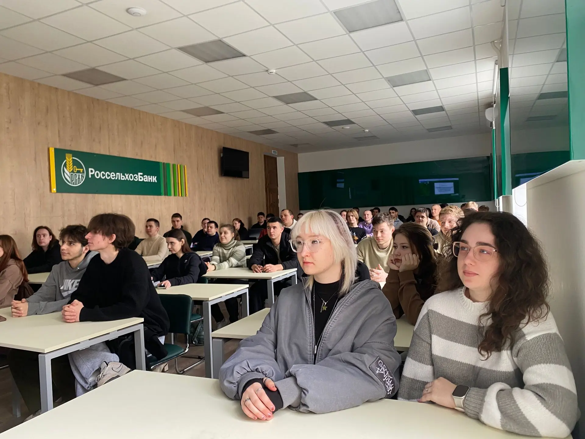 Слушателям акселерационной программы рассказали о методологии создания продуктов или стартапов #АП  
