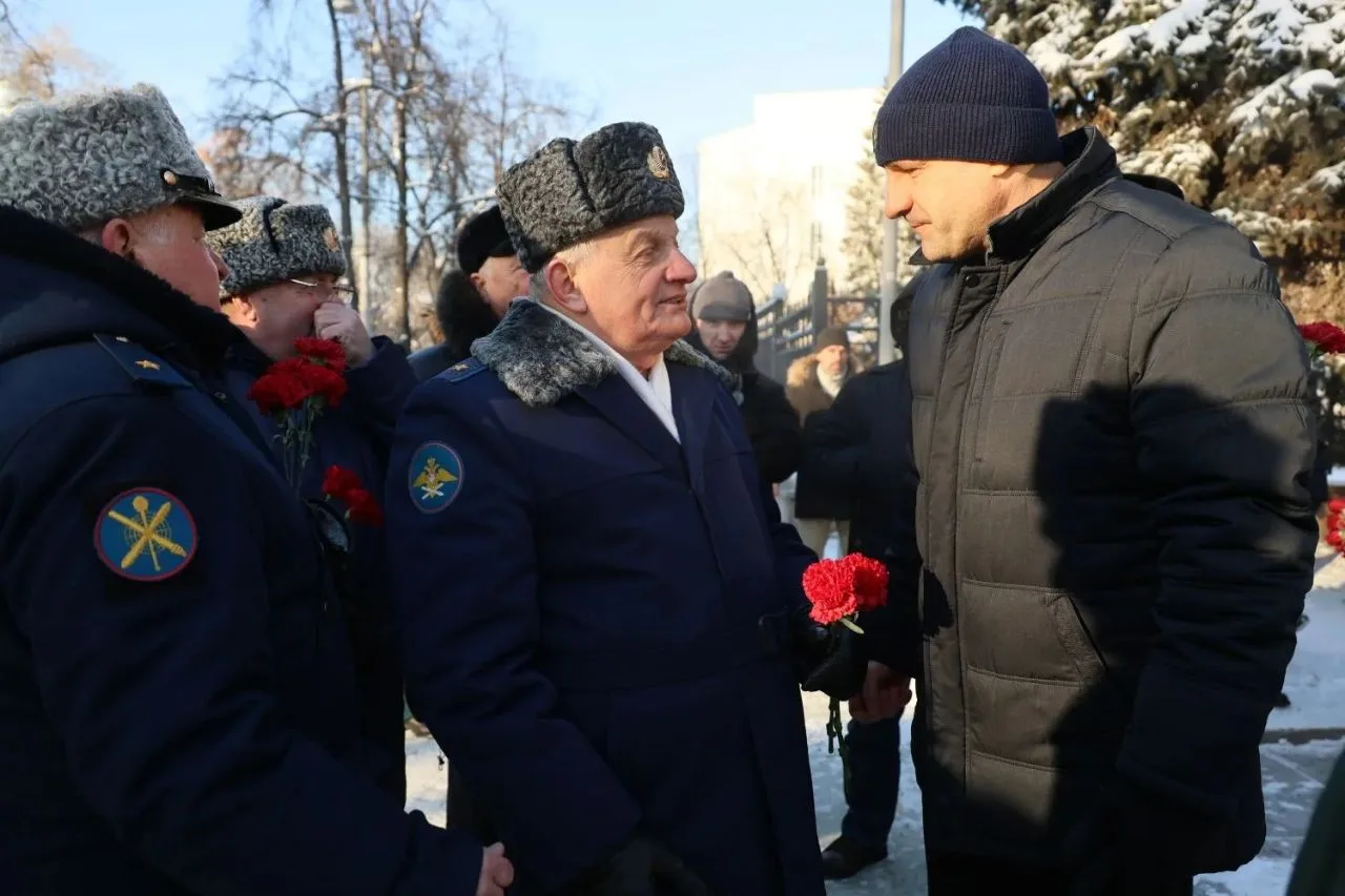 🎖В День защитника Отечества в Екатеринбурге вместе с командованием Центрального военного округа, вет