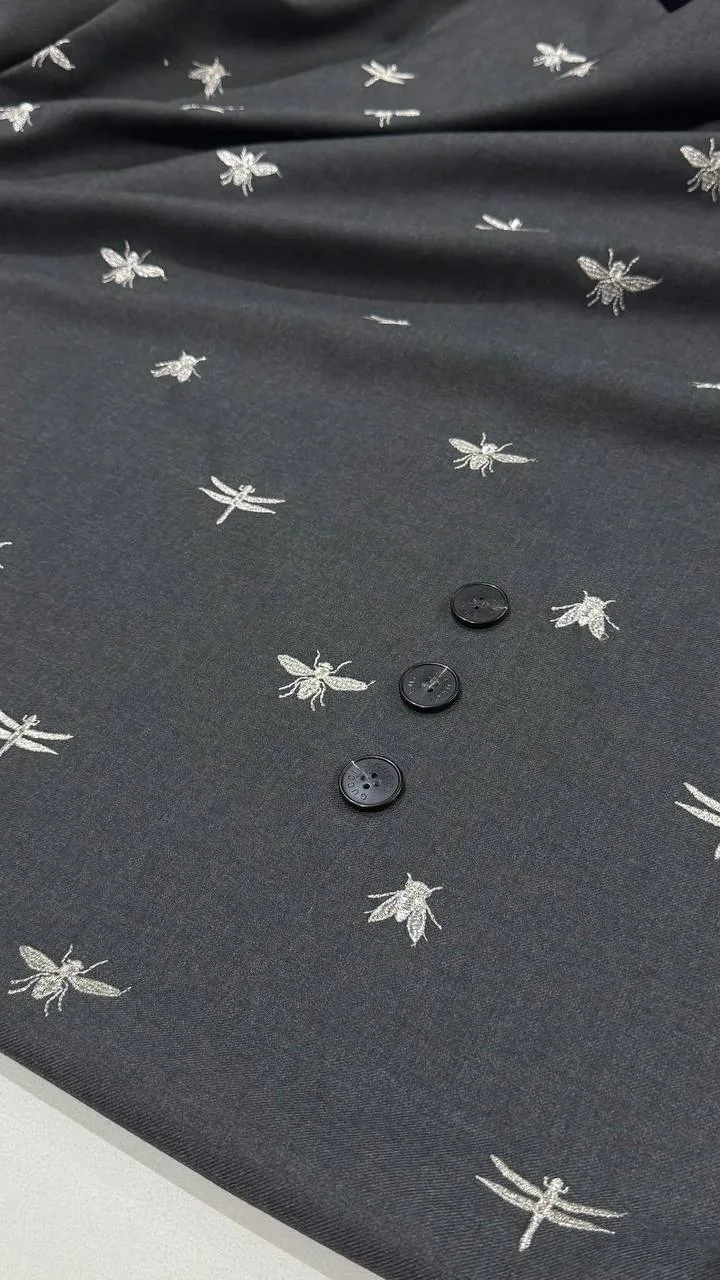 🌿 Полированная, костюмно-плательная ткань с вышивкой 🌿 Сток Gucci. На платье, юбку, к...