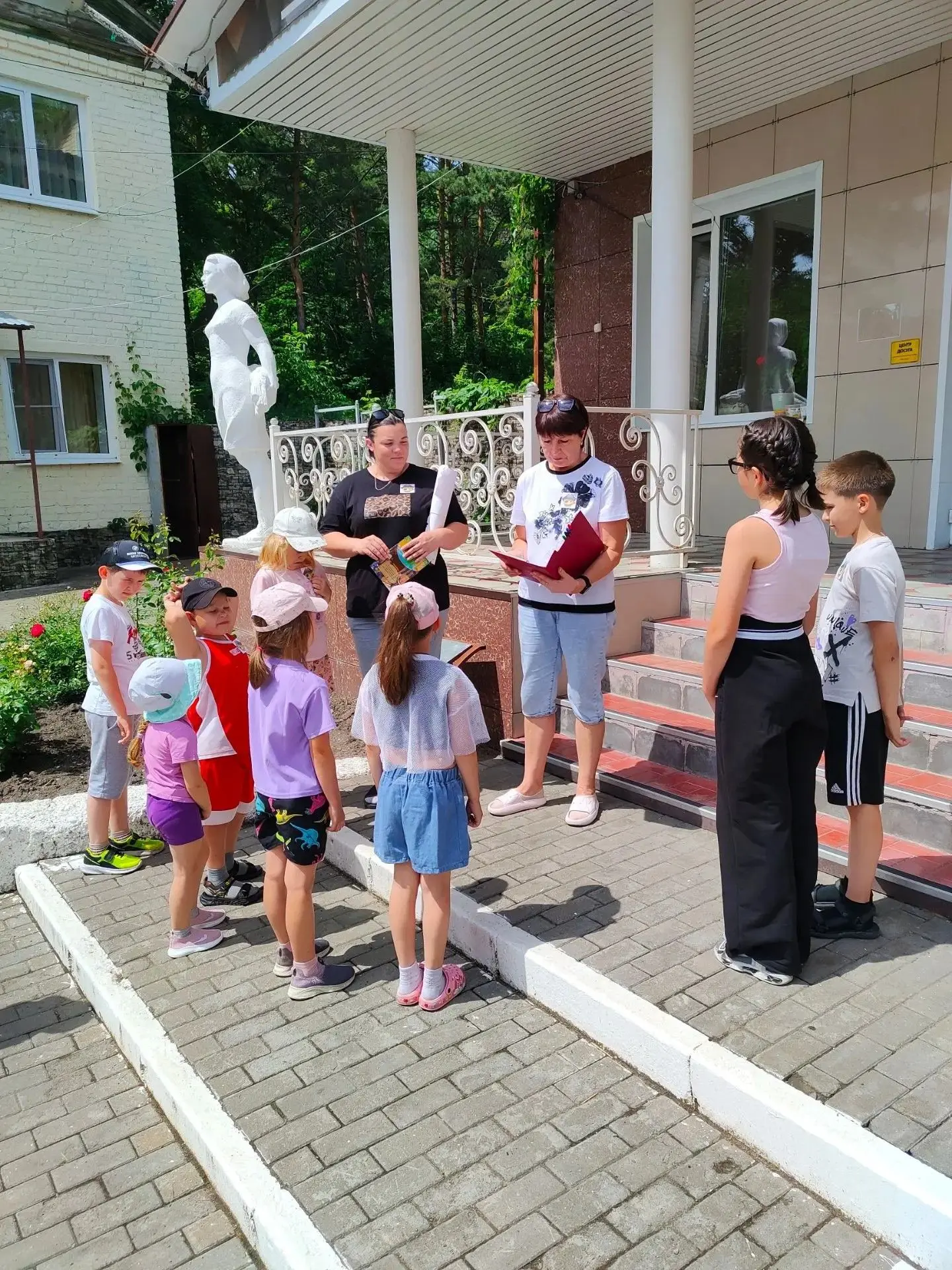 В поисках пиратского клада! ‍
Что может быть увлекательнее настоящего семейного приключения?
В отдел