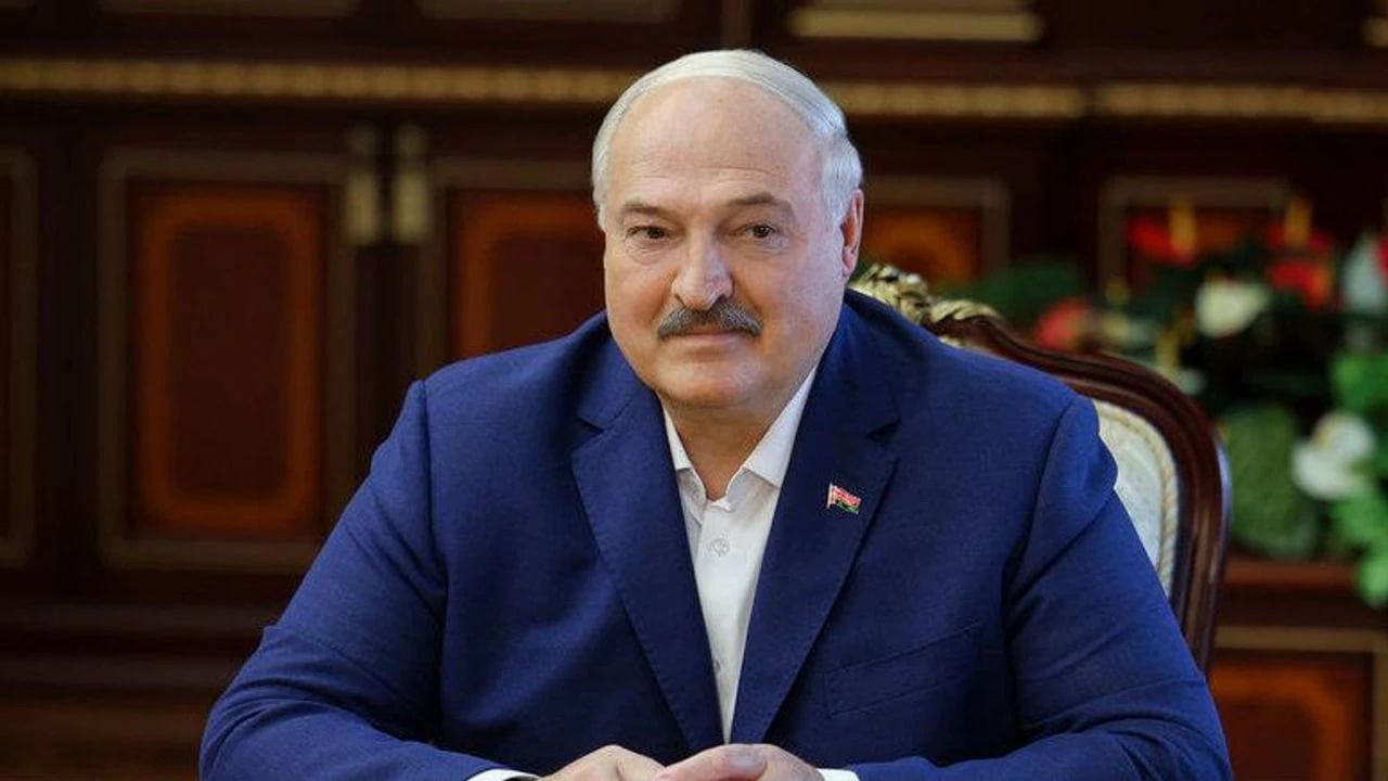 Лукашенко поздравил педагогов с Днем учителя