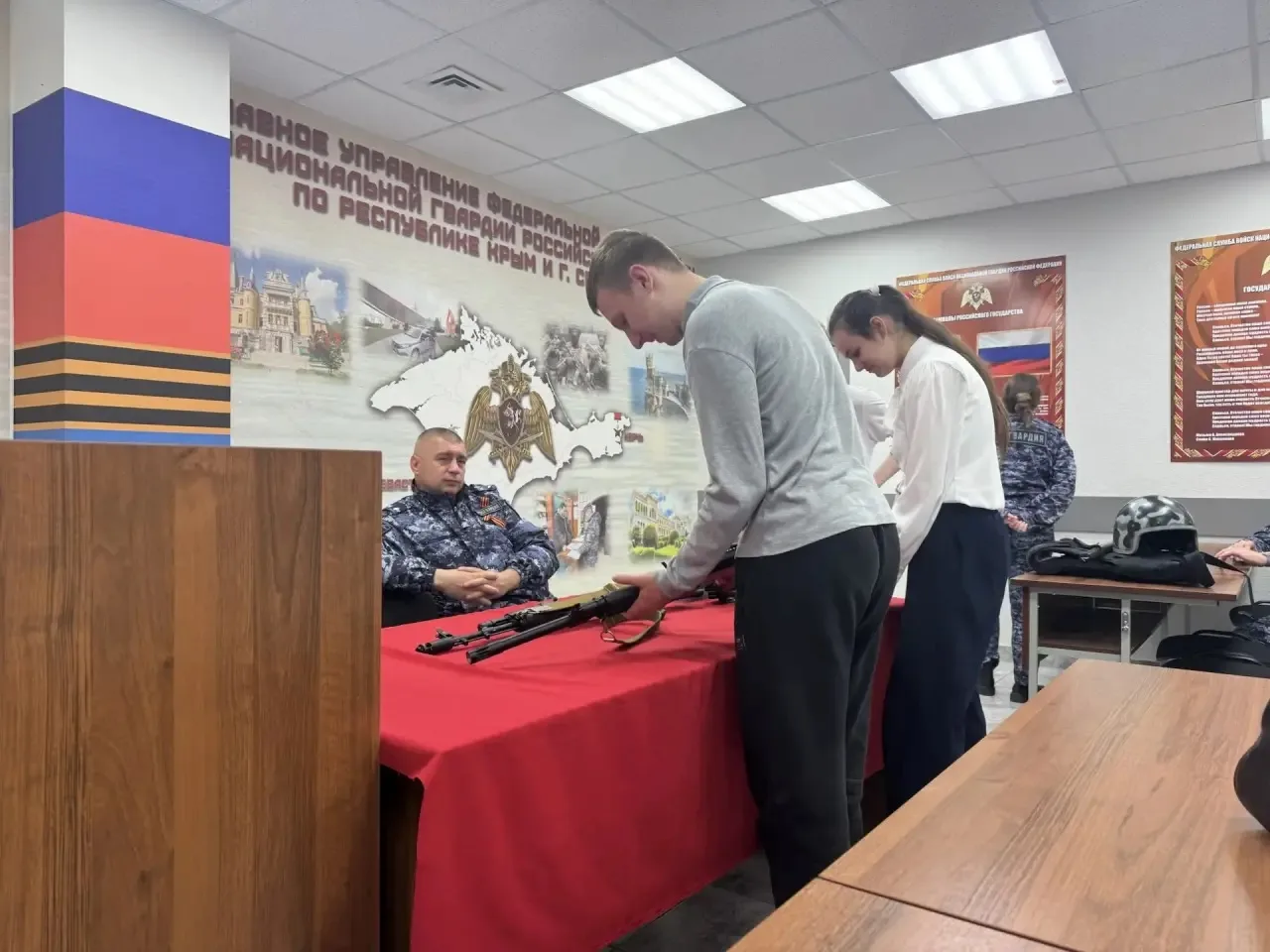 🚔 «Стражи порядка — будущим защитникам»: экскурсия в Росгвардию 🇷🇺