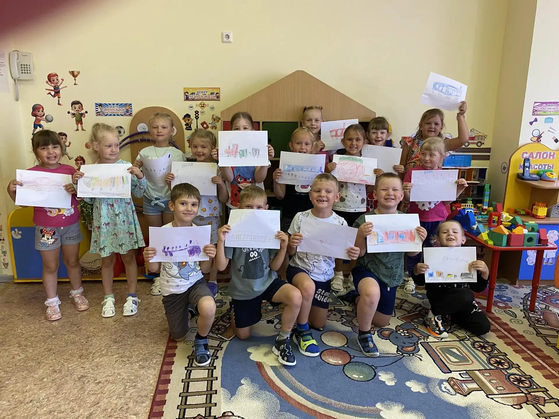 🚂✨ Сегодня ребята знакомились с профессией железнодорожника!