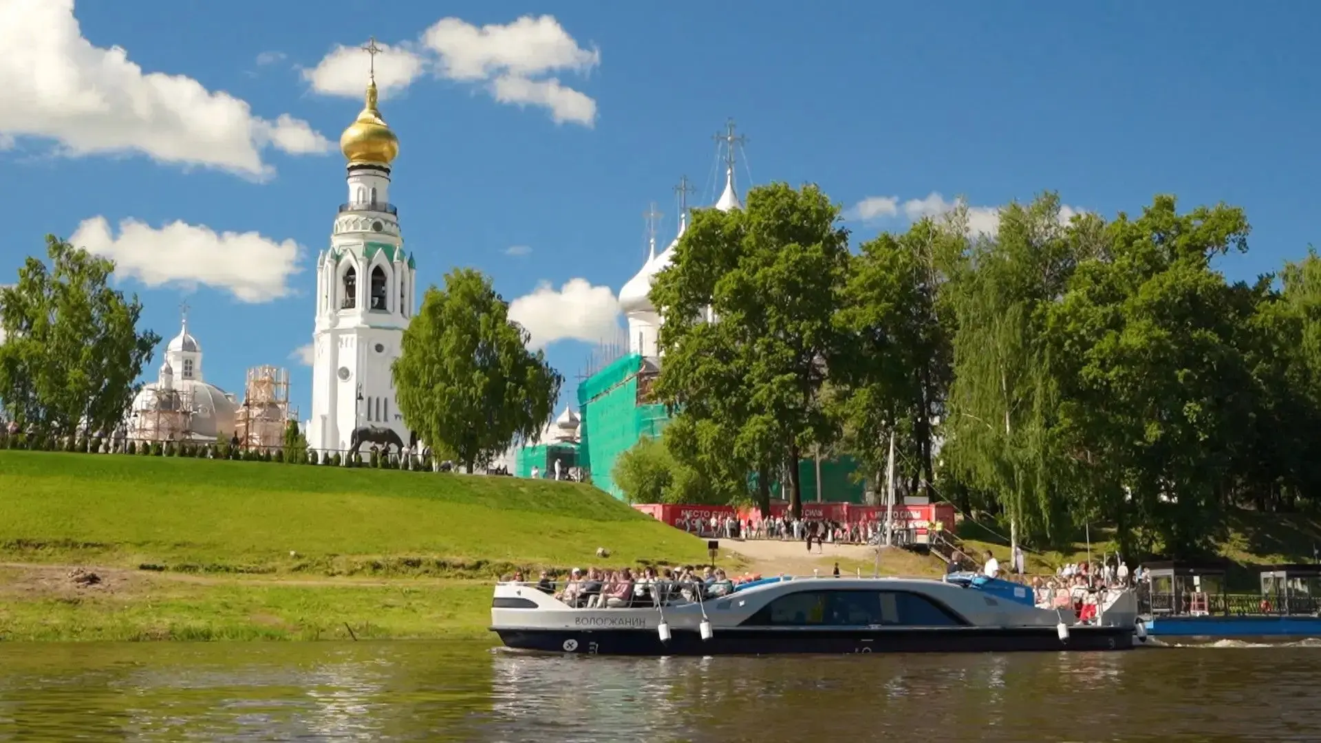Уже завтра состоится Фестиваль культуры Санкт-Петербурга на Кремлёвской площади.
