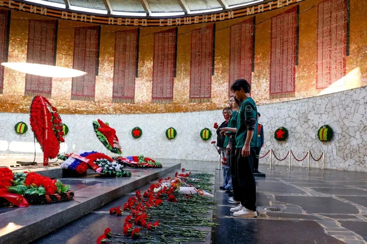 Автопробег памяти: волонтёрская миссия студентов РТУ МИРЭА в Волгограде продолжается.   🚀Студенты фи