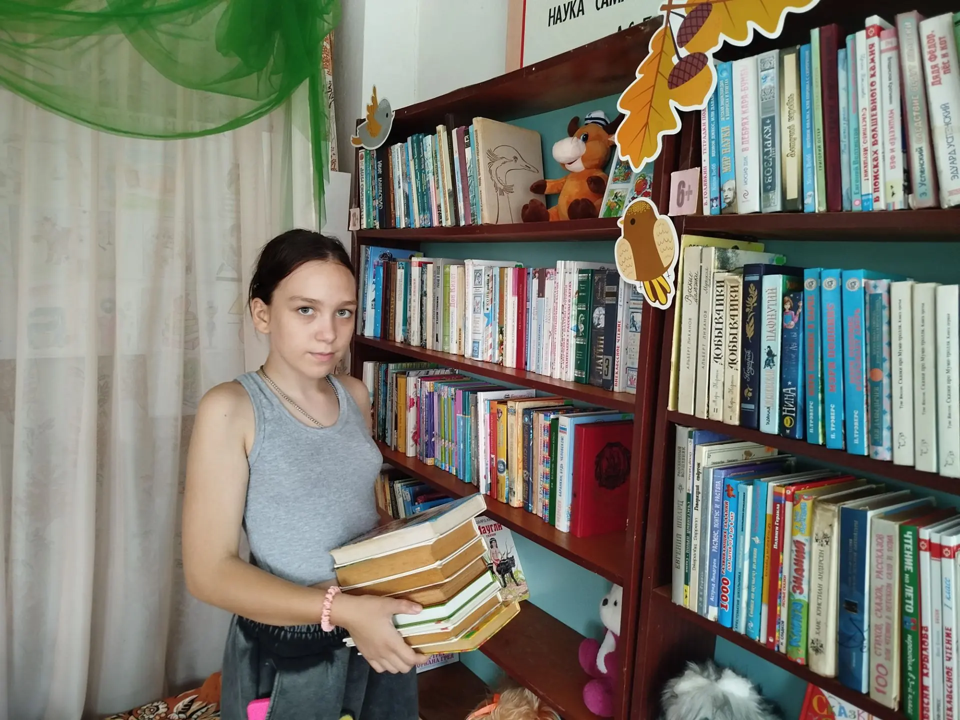 ☀️ Последние деньки летних каникул. Кто-то играет во дворе, кто-то возвращается домой о...