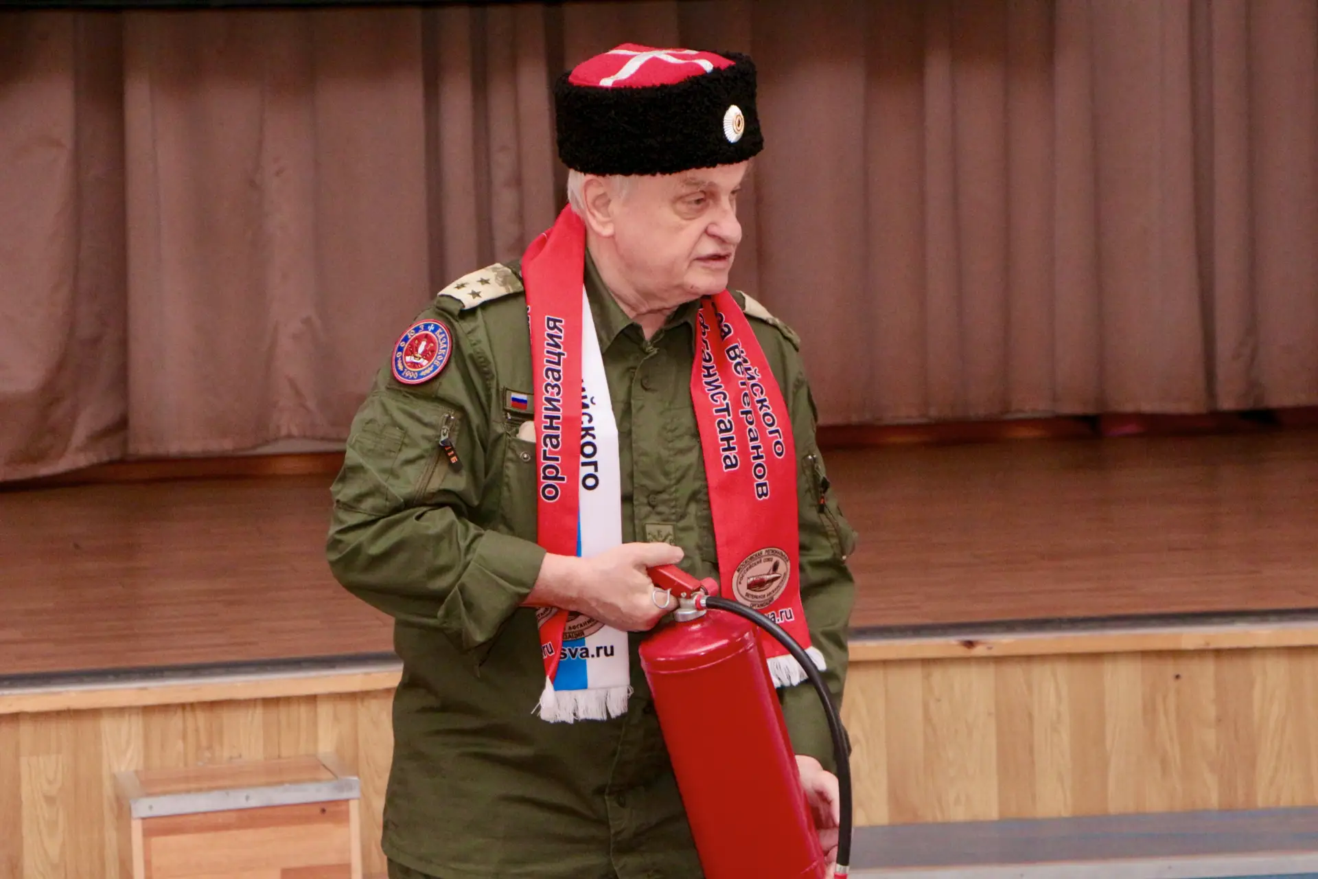 Урок пожарной безопасности для младшеклассников  Сегодня нашу школу посетил особенный гость — Алекса