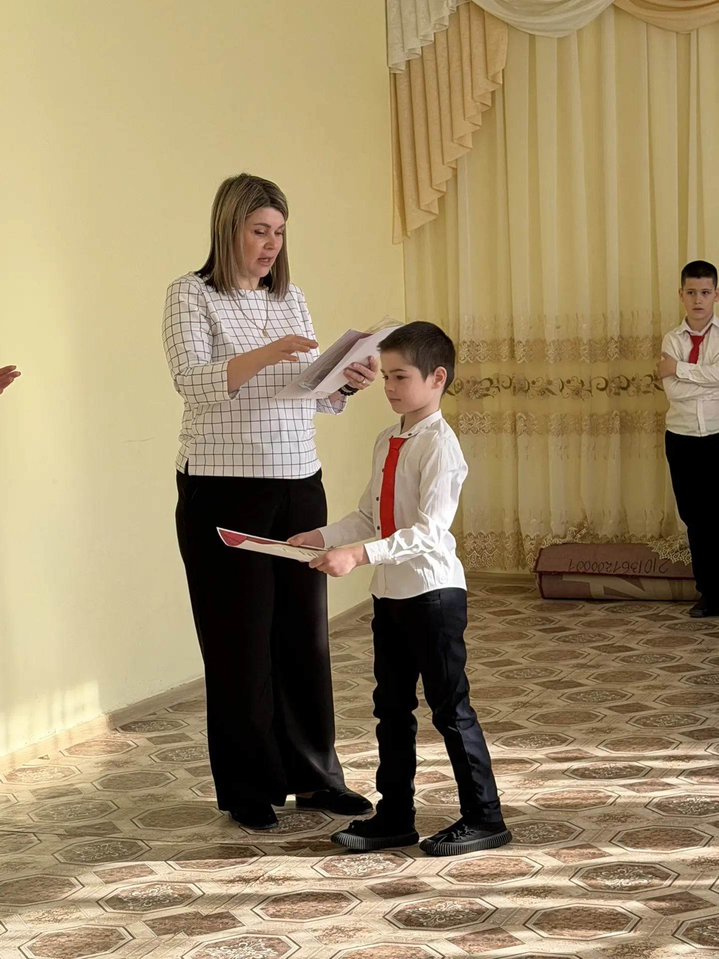 В понедельник в корпусе 4 прошла традиционная линейка, которая задала позитивный тон всей учебной не