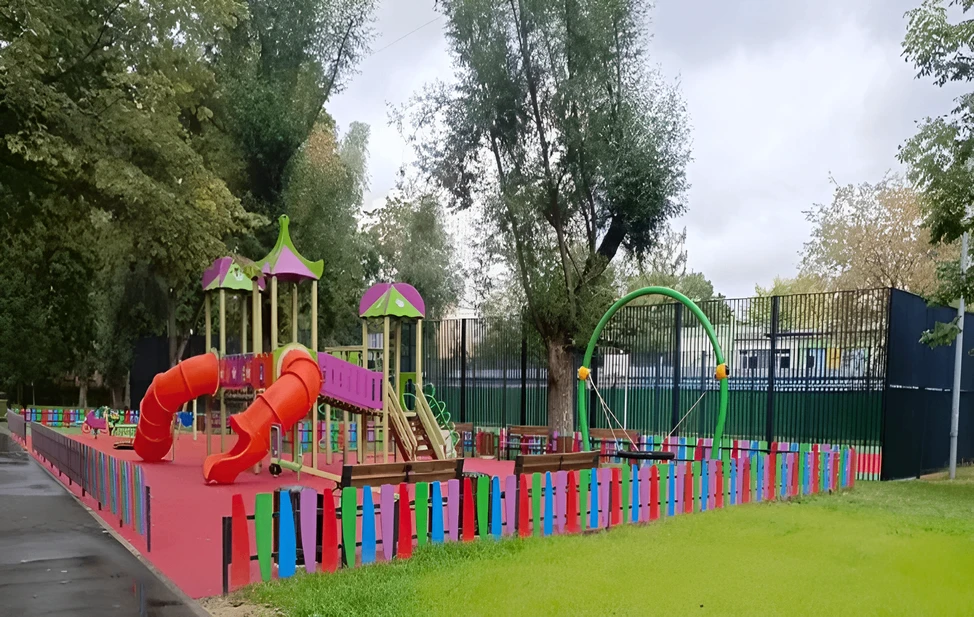 🏡 Кленовый, 7: двор стал комфортнее