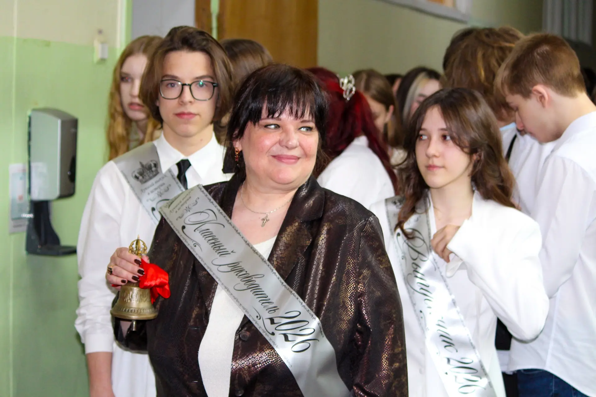 ПРОЩАЙ, ШКОЛА! ПОСЛЕДНИЙ ЗВОНОК🔔  26 мая для выпускников 9-х и 11-х классов нашей школы прозвенел По