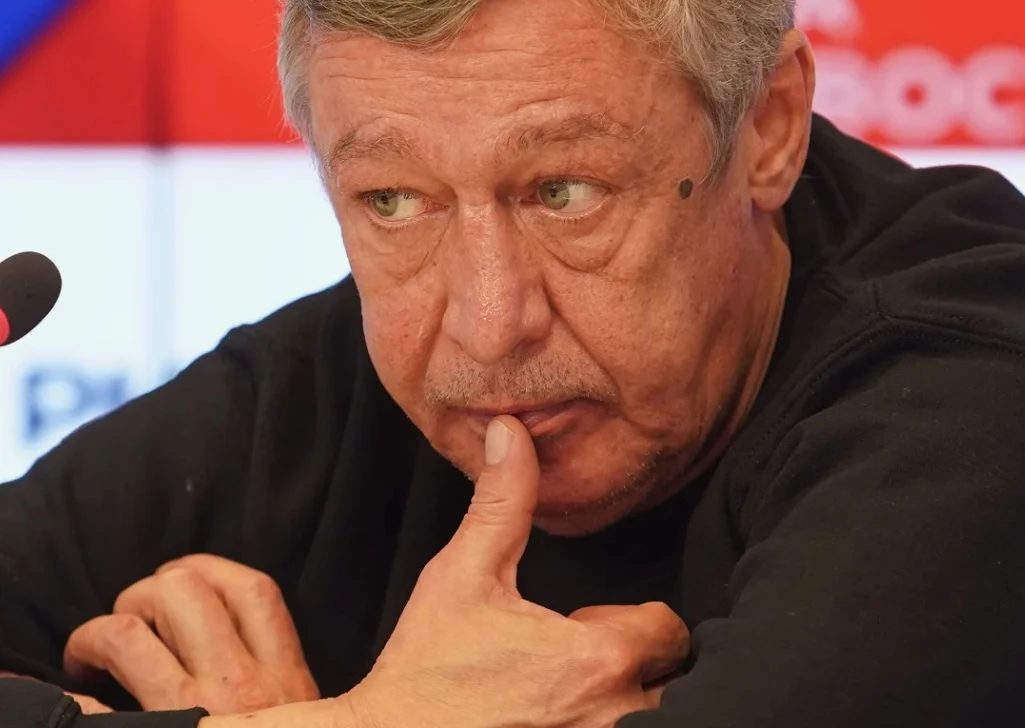 🎬 Михаил Ефремов сыграет в кино после колонии. Его гонорар оценили в 250 тысяч рублей в день

Заслу