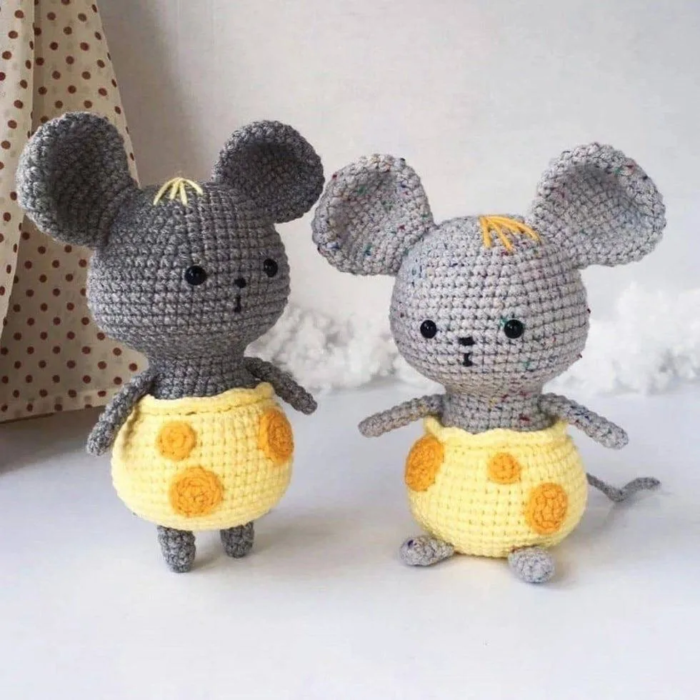 Мышонок в сырных штанишках🐭🧶