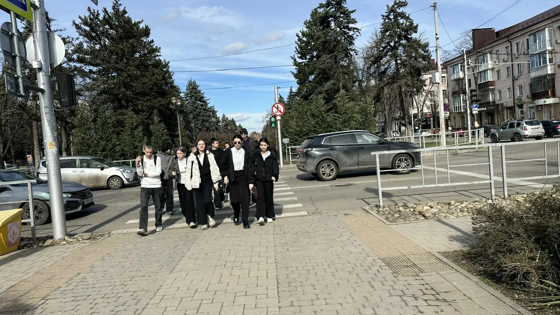 🙂‍↔️И пусть у нас нет метро, но разве москвичи не променяли бы своё метро на вот такую погоду 20 фев