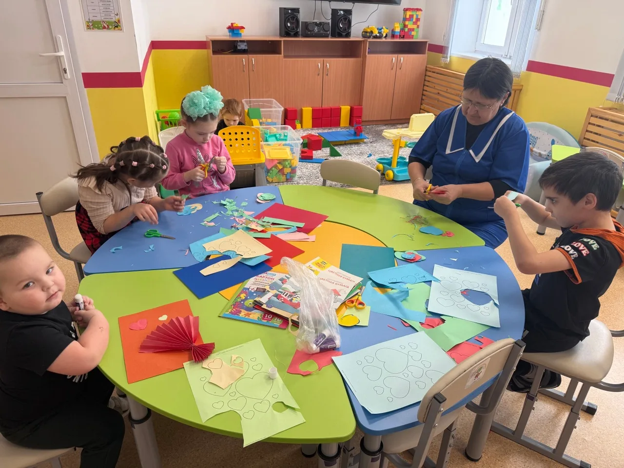 🌸 Весенняя выставка в детском саду