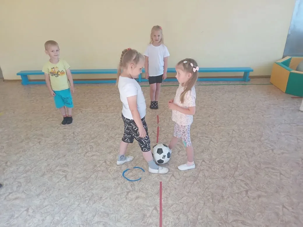 ✅Сегодня в нашем детском саду прошёл День футбола. ⚽ Встретились и поиграли в эту спорт...